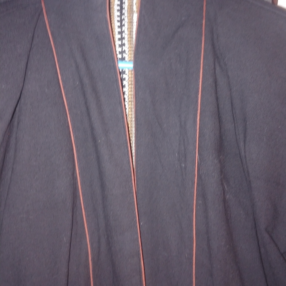 Hand embroidered reversible jacket - Picture 3 of 7